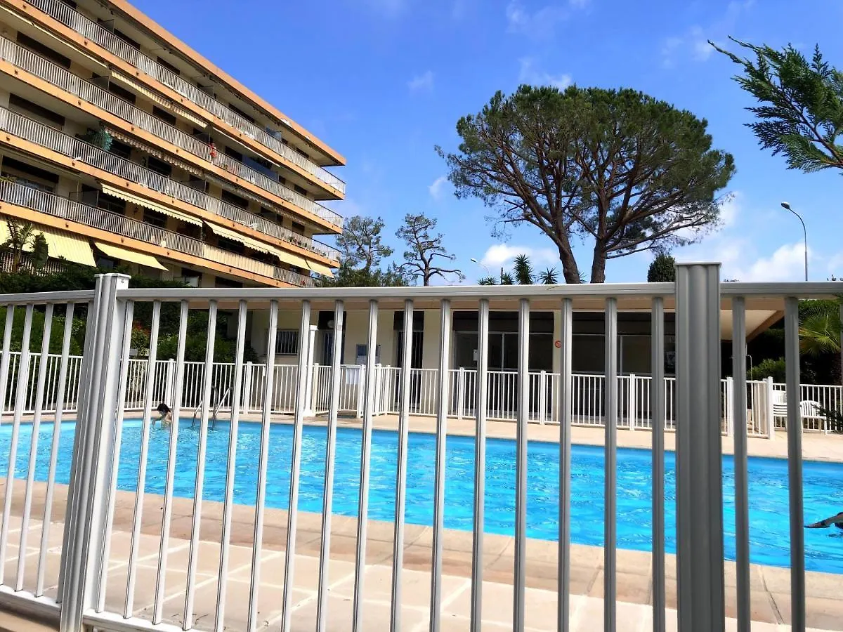 Résidence cosy le Nicerama piscine parking 0*, Nice